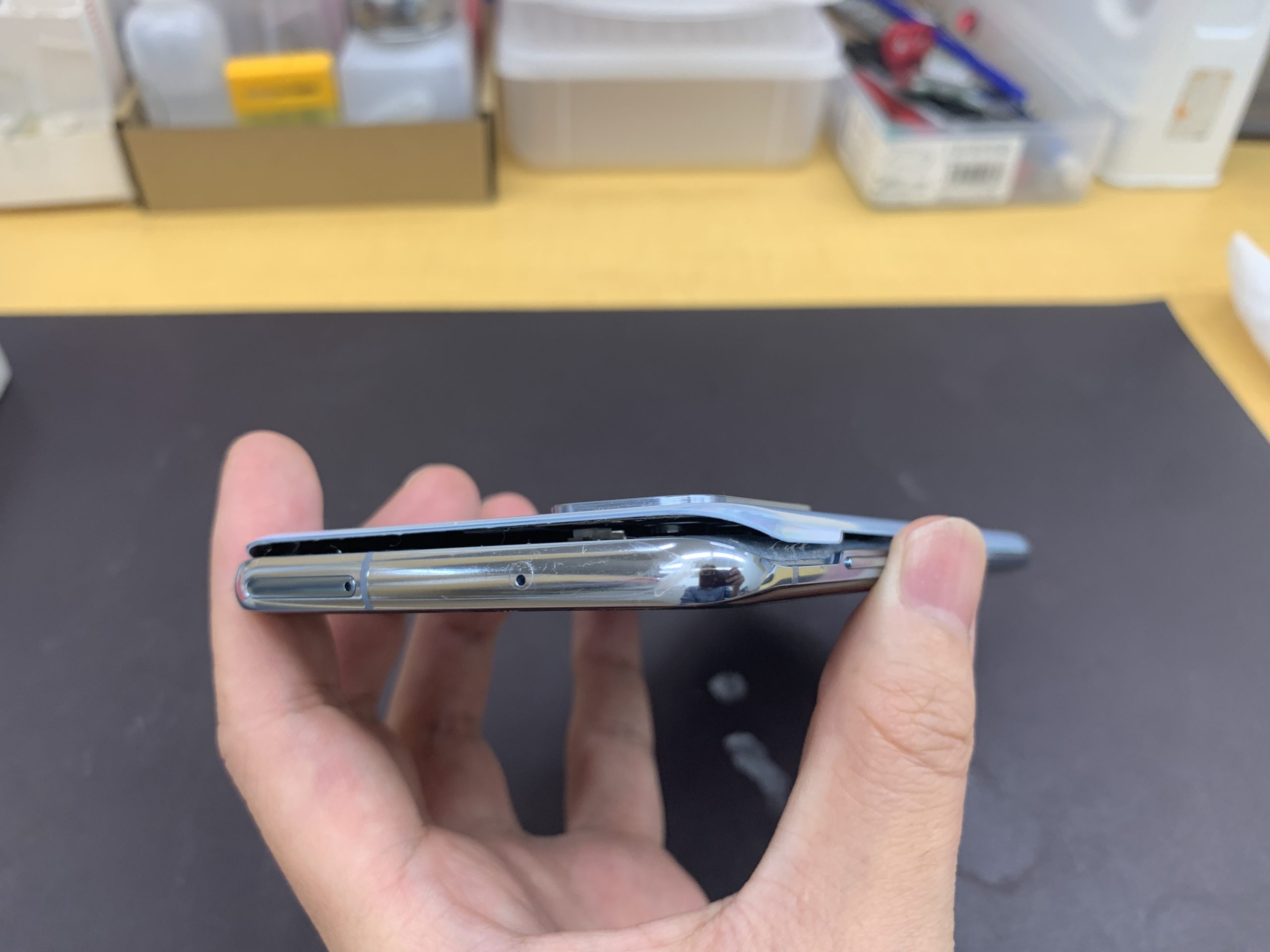 Galaxyスマホのバッテリー膨張！交換修理！ | スマートクール カインズ