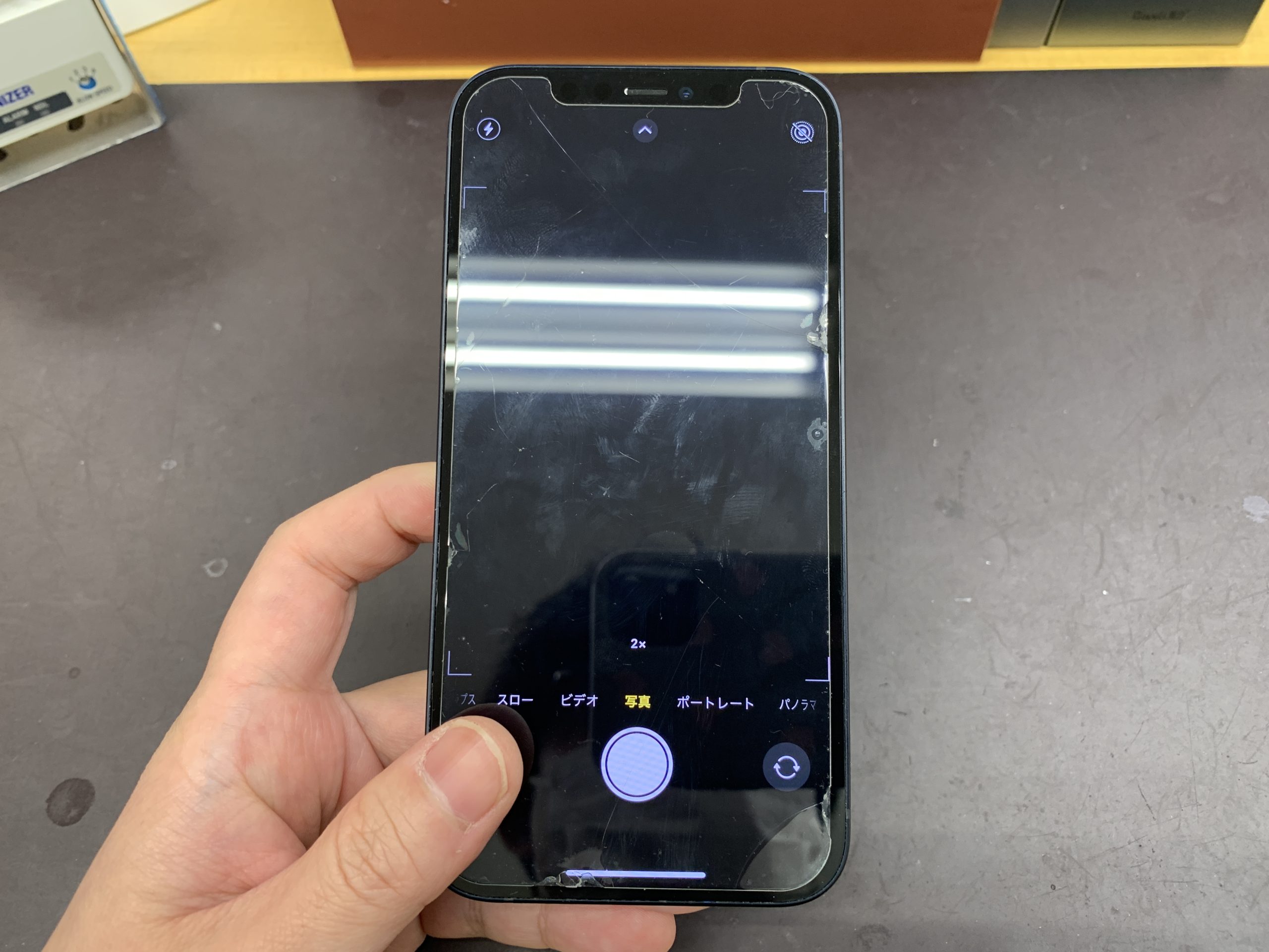 iPhone12のアウトカメラ交換修理！ブラックアウトから復活