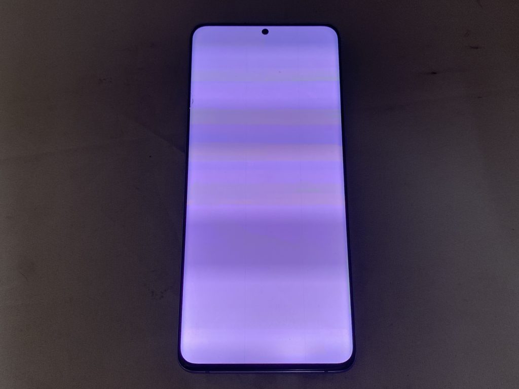 Galaxy S20 画面が真っ白に…】液晶表示不良もパネル交換で美しく復旧